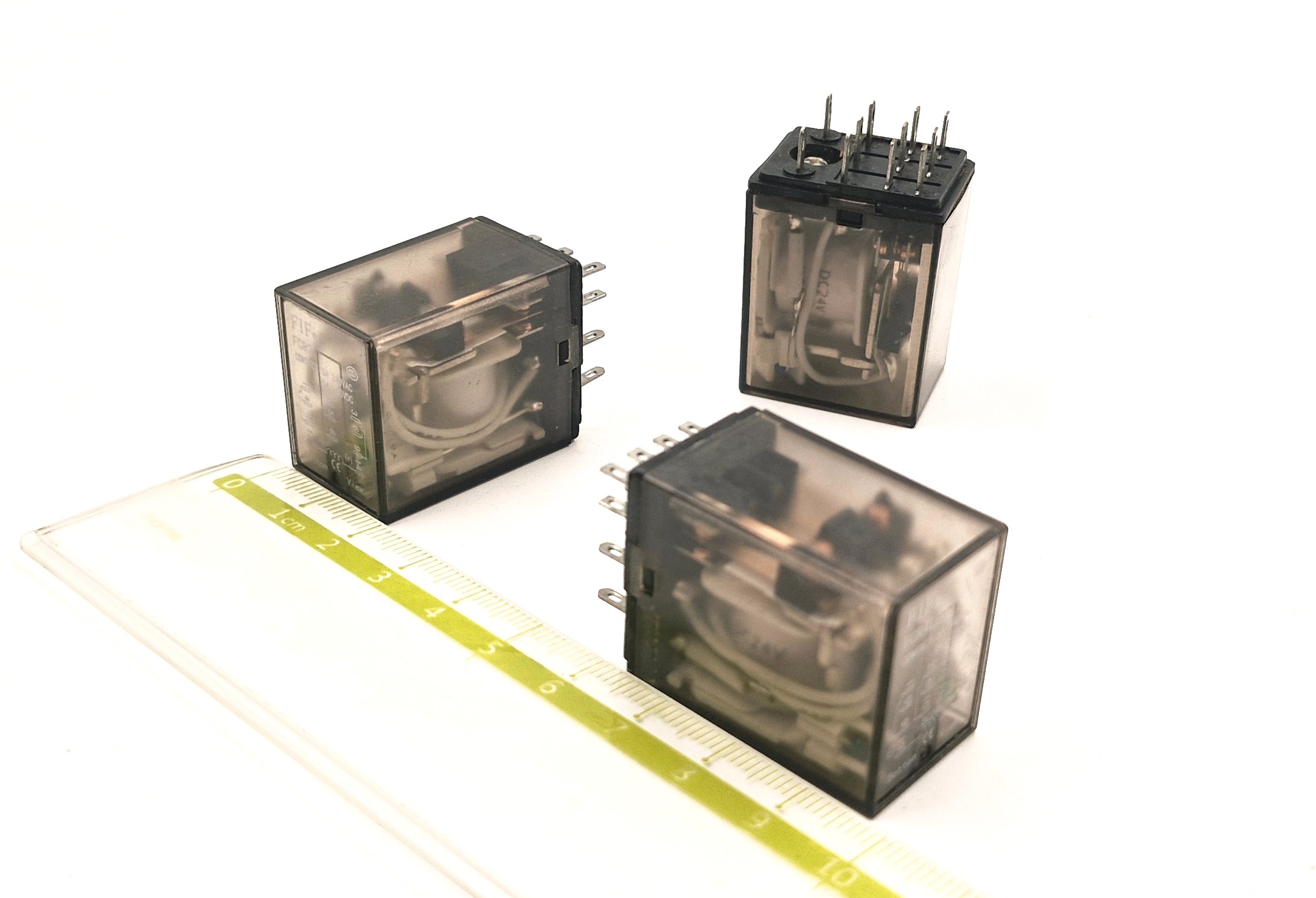 FCR3 24VDC 5A 3NO+3NC FIF реле промежуточное