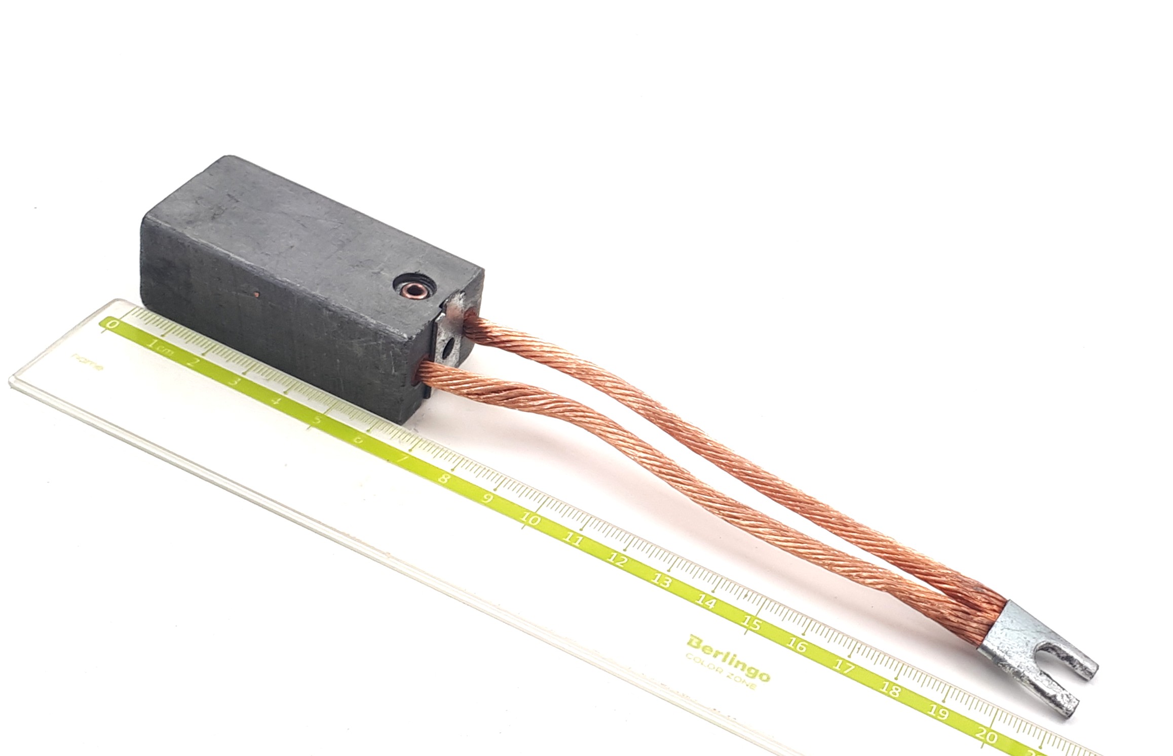 ЭГ-4(Е14) 25х32х64 НК К1-3 щетка электрографитная