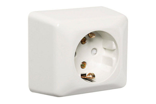 JN-1N-EKO (RS1013) 2P+E 16A 250V IP21 розетка каютная накладная одинарная