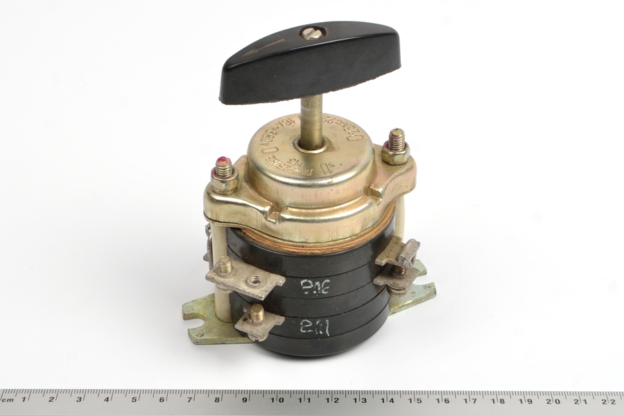 ПП2-25/Н2 2P исп.2 25/16A 220/380V Electroshield переключатель пакетный