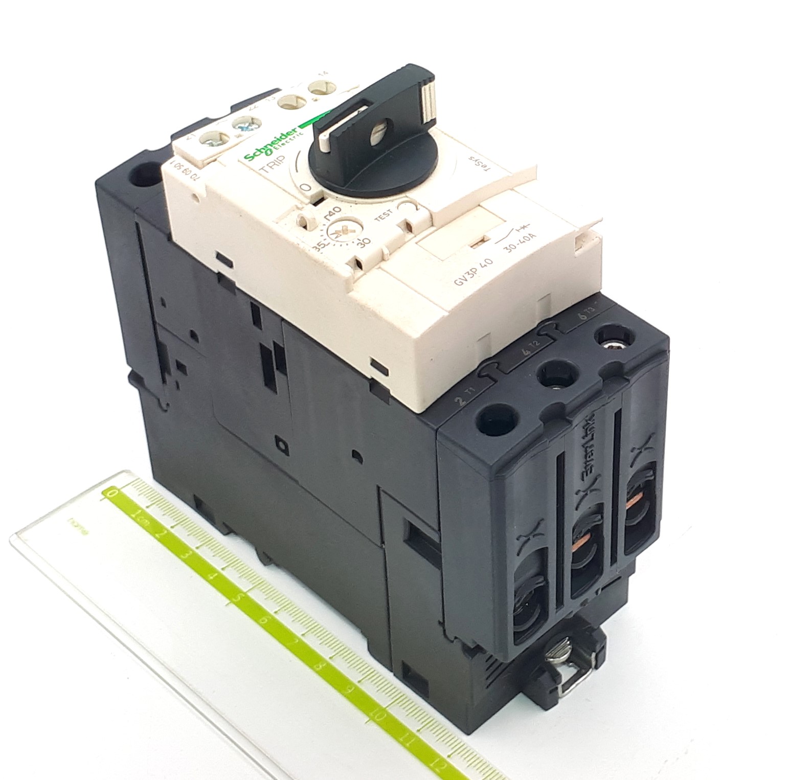 GV3P40 30-40А 3P 1NO+1NC 690V 50/60Hz Schneider Electric выключатель автоматический