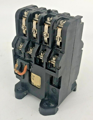 DIL00L-44d 16A 24VAC 1,5kW 380-440V 4NO+4NC Klockner-Moeller контактор