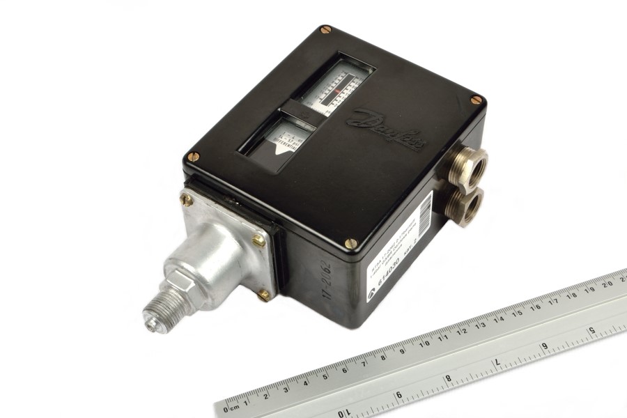 RT5A 17-2062 2-17bar/diff 1-4bar G3/8R Danfoss реле давления