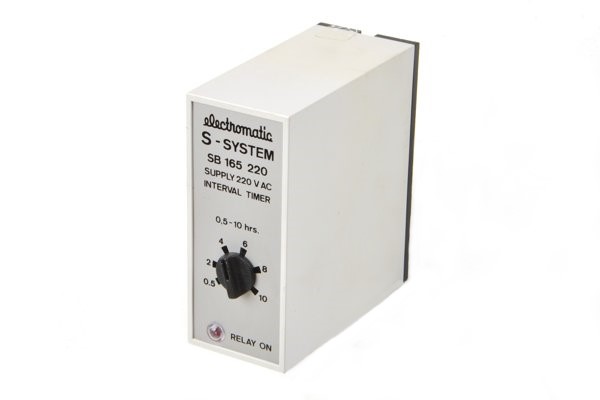 SB 165 220 0,5-10h 220VAC S-System реле времени импульсное