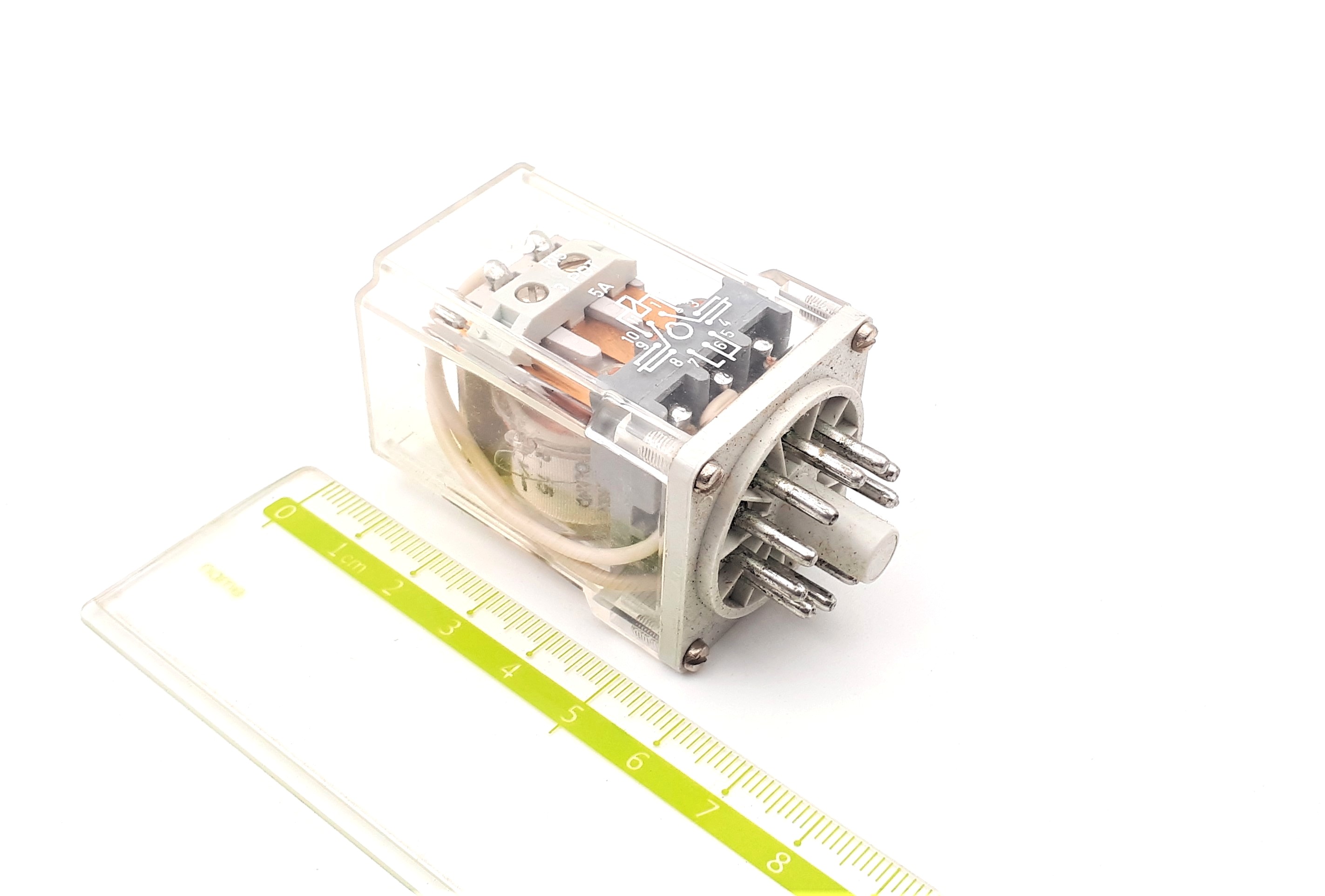 R15-1505-1322-3220 220VAC 3PDT Relpol реле промежуточное