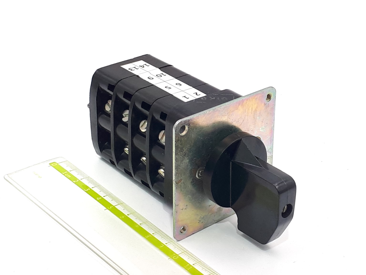 ПКУ3-11 М4052 УХЛ3 "1-2-3-0-3-2-1" 16A 380VAC/220VDC переключатель кулачковый