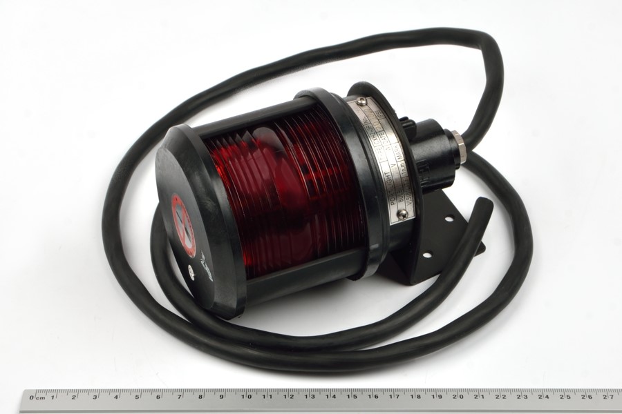 CXH2-3P 112,5° 15W BAY15d фонарь сигнально-отличительный левого борта красный