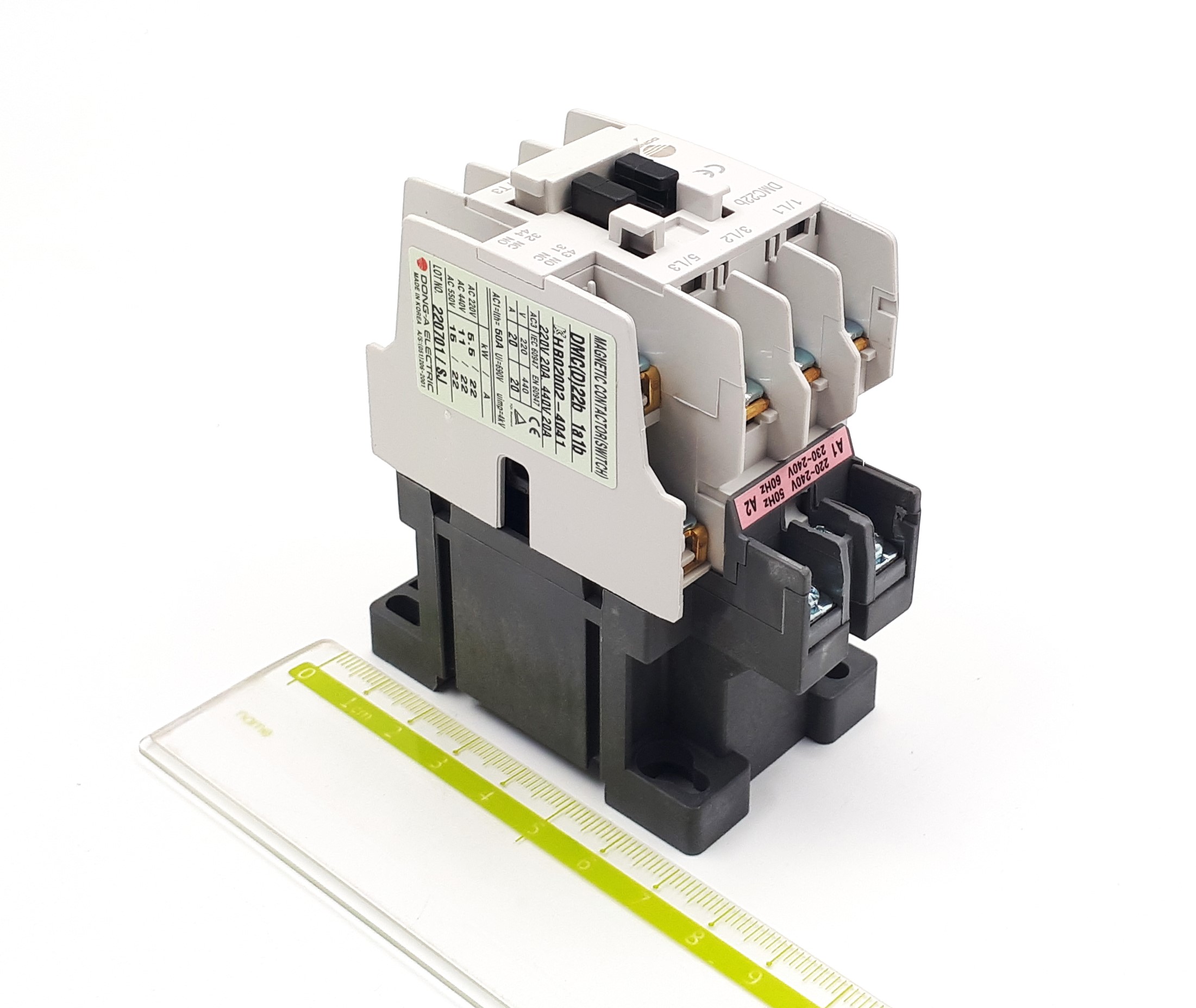 DMC22b 22A 200-220VAC 11kW 380-440V 3P 1NO+1NC Dong-A контактор