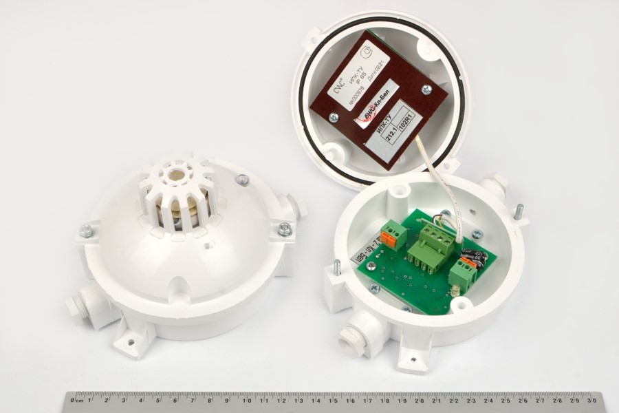 ИПК-ТУ исп. 212.1/102R1 IP65 бл. извещатель пожарный комбинированный с розеткой