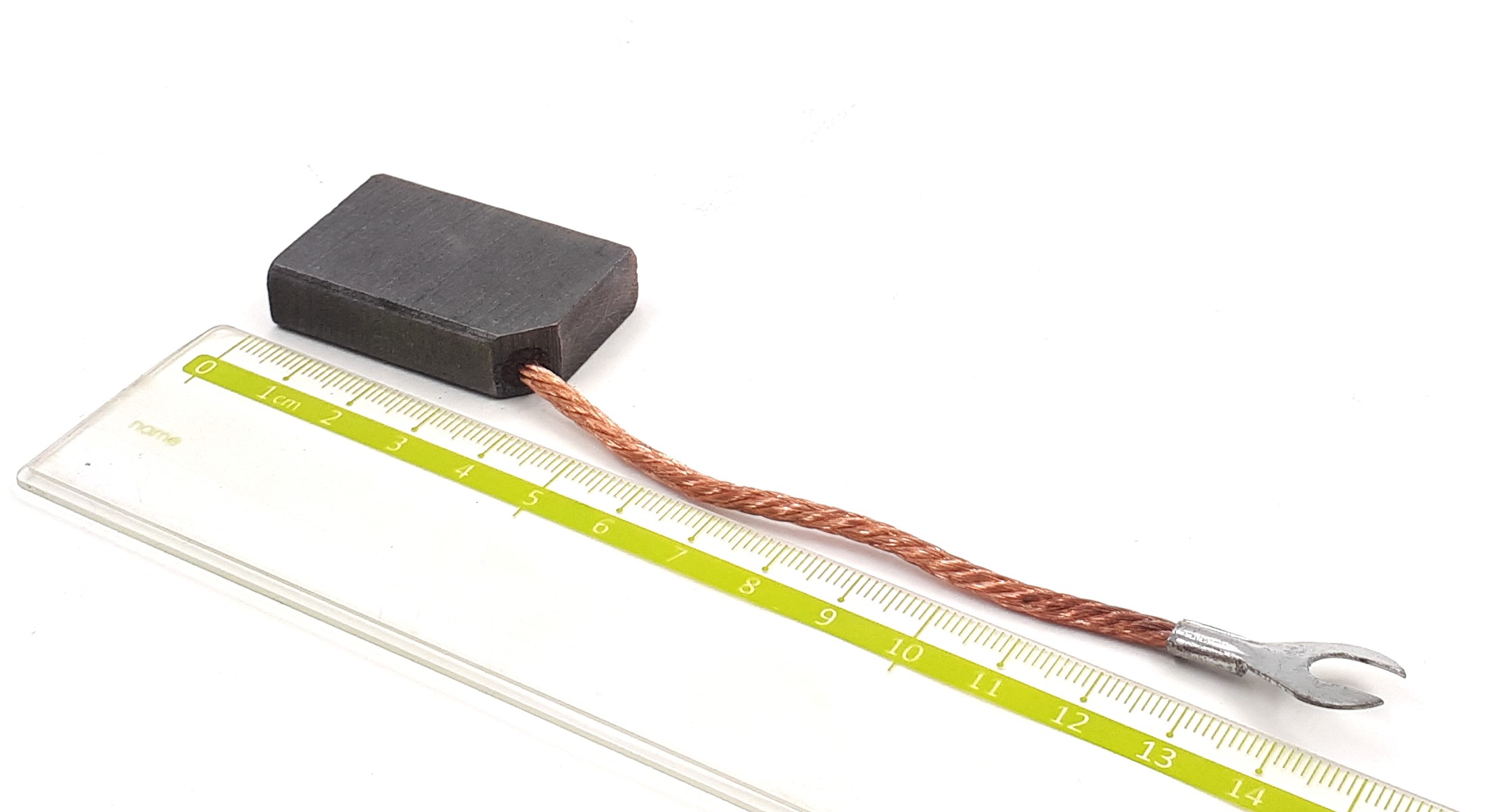 МГ-4(Е19) 10х25х40 К4-2 щетка металлографитная