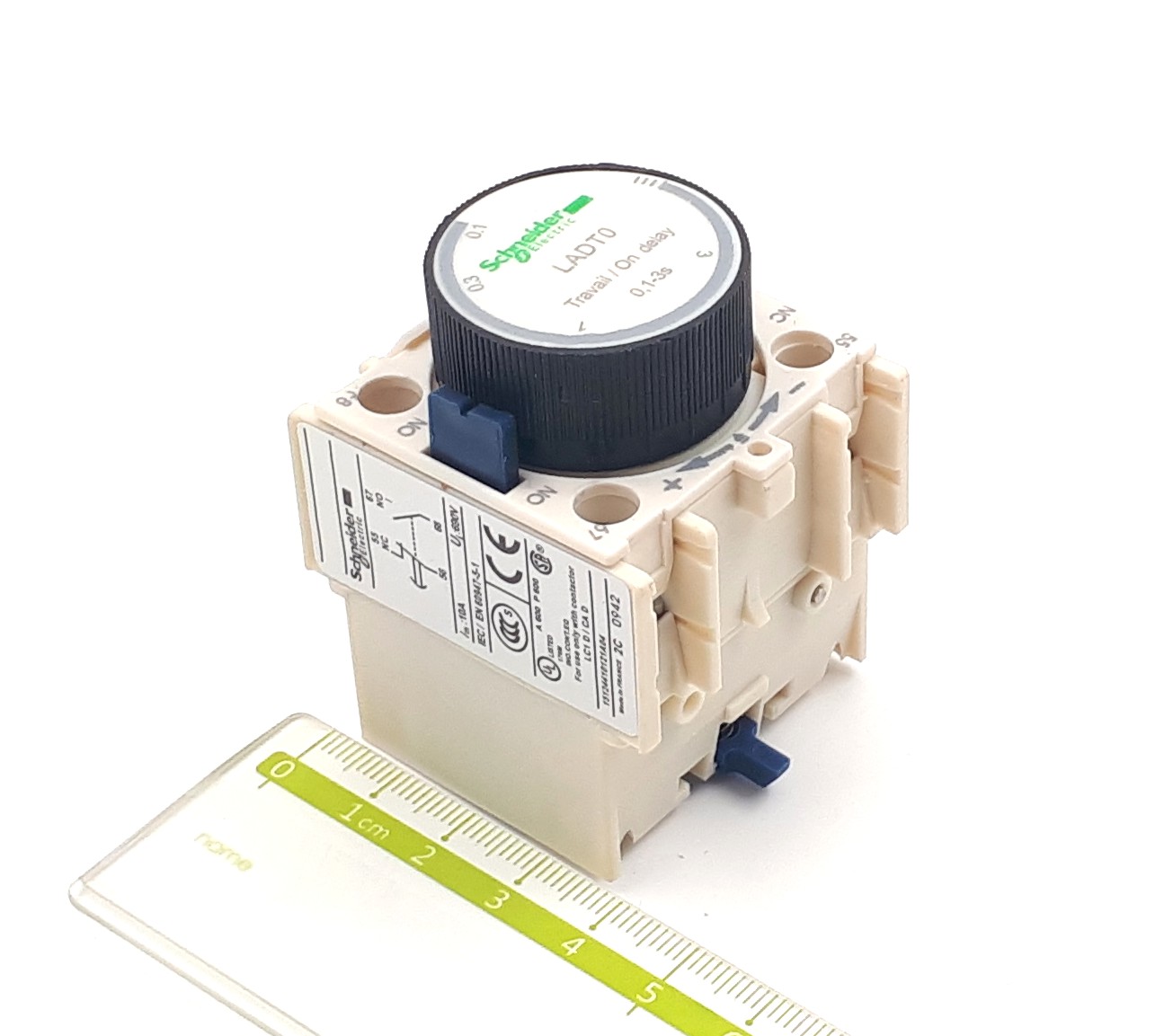 LADT0 0,1-3s On delay Schneider Electric приставка выдержки времени