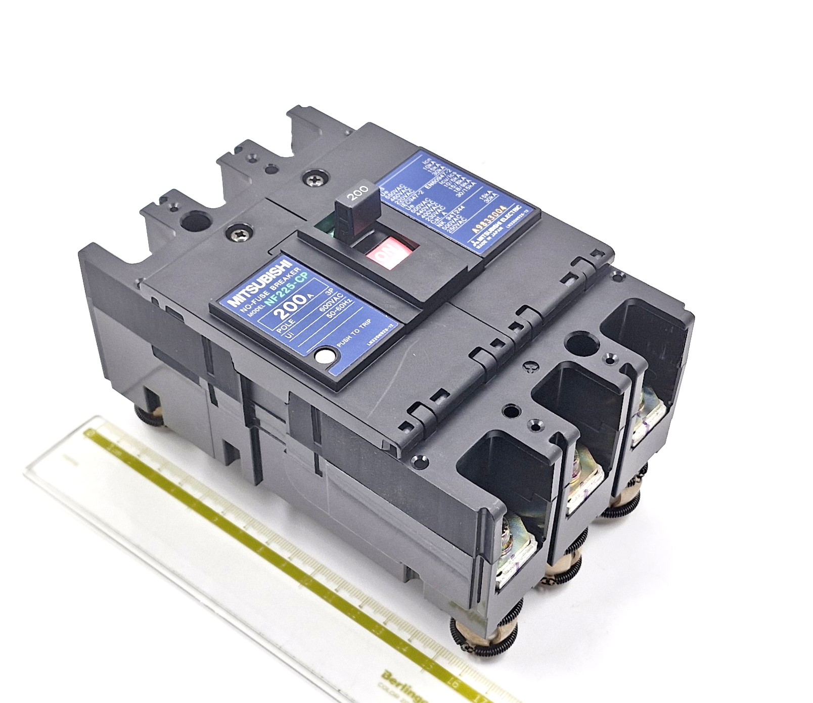NF225-CP 200A 15kA 3P 600V 50/60Hz Mitsubishi выключатель автоматический