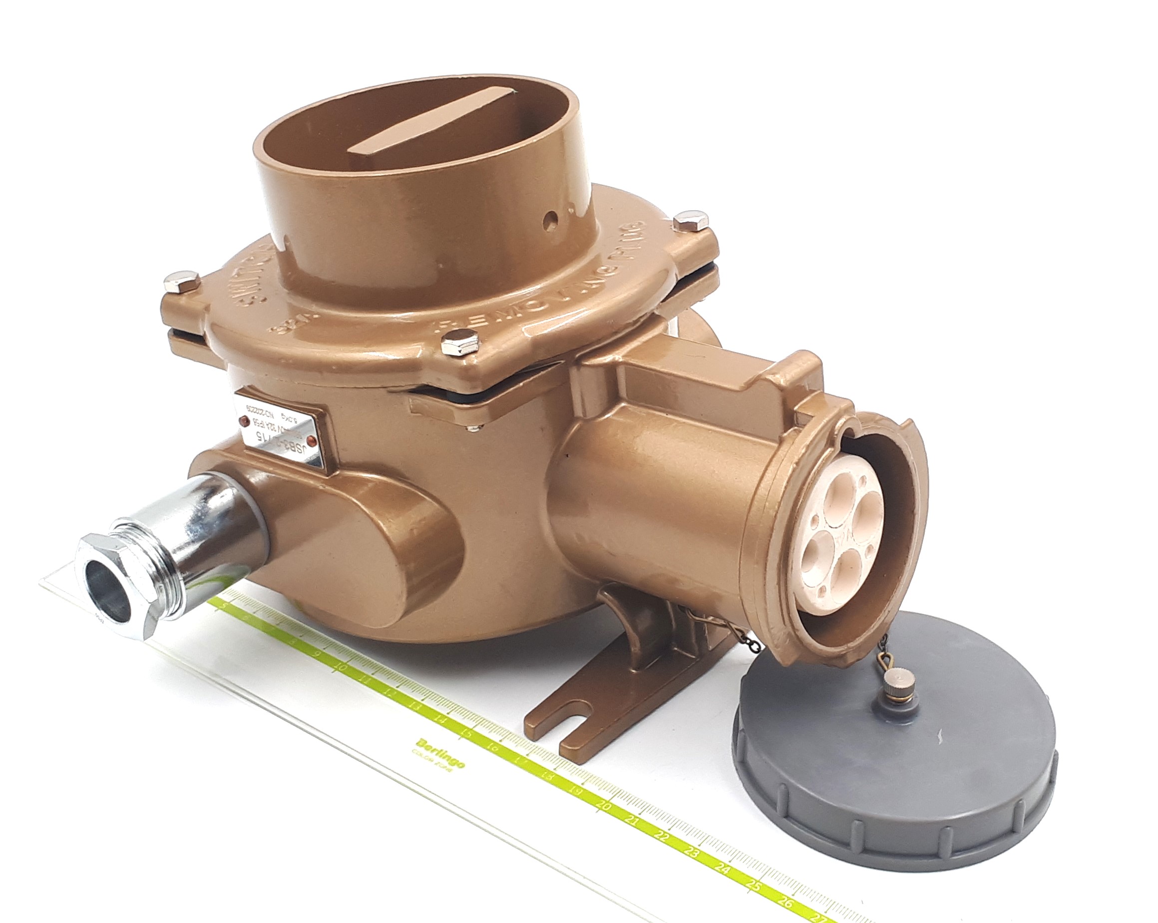 JSB3-2/715 3P+E 32A 380/440V IP56 АМЭО розетка судовая с выключателем