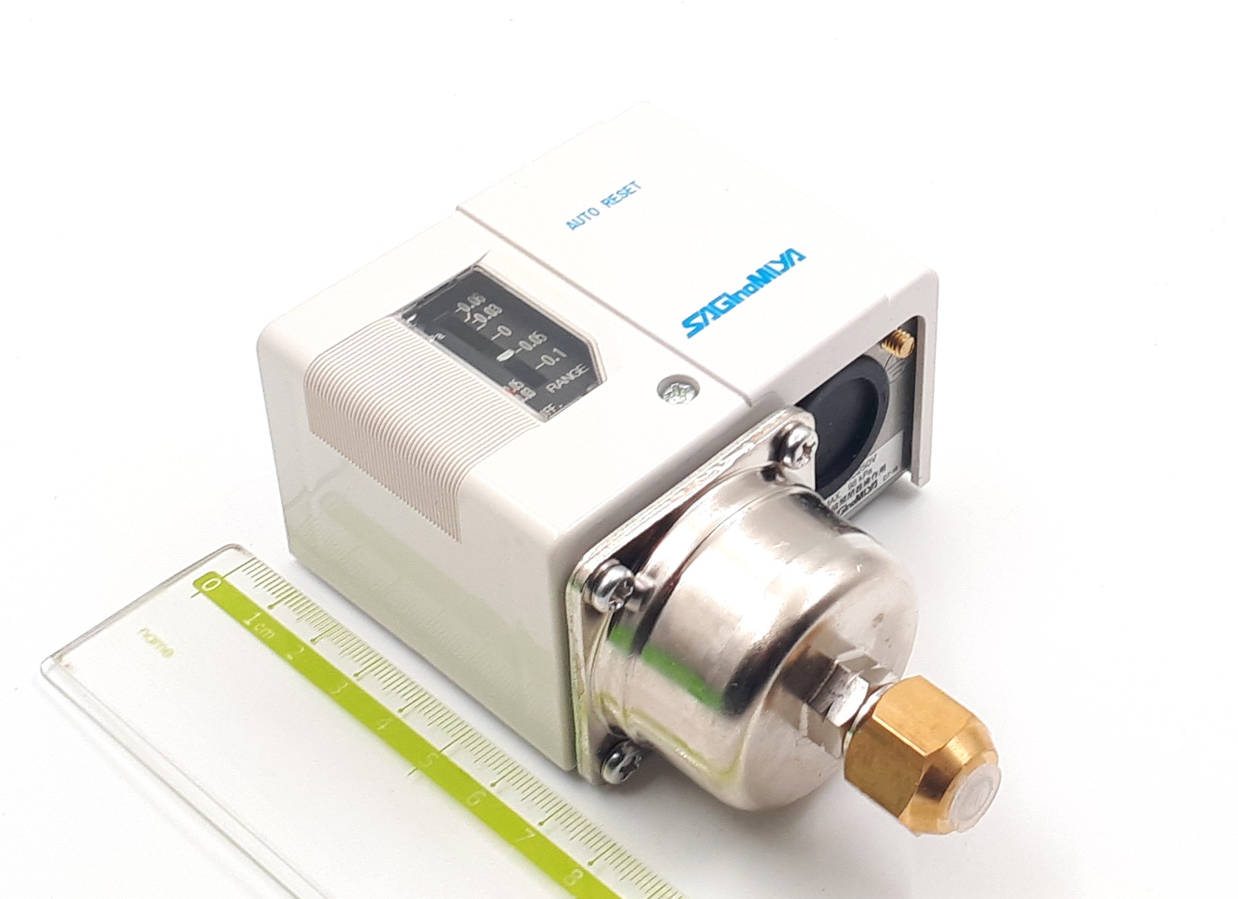 SNS-C101 -0,06-0,1MPa G1/4R Saginomiya датчик реле давления