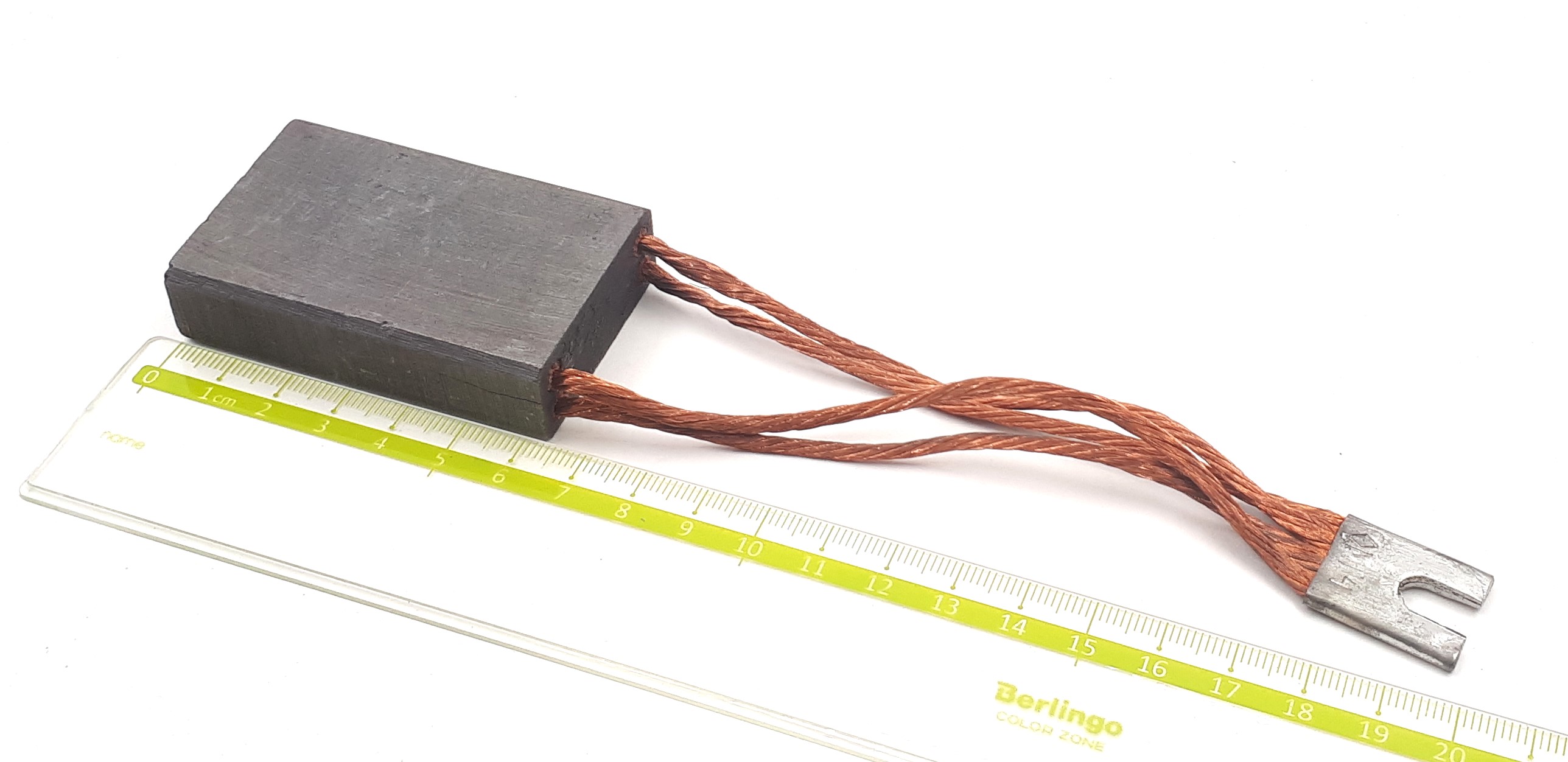 МГ-4(Е19) 16х40х64 К1-8 щетка металлографитная