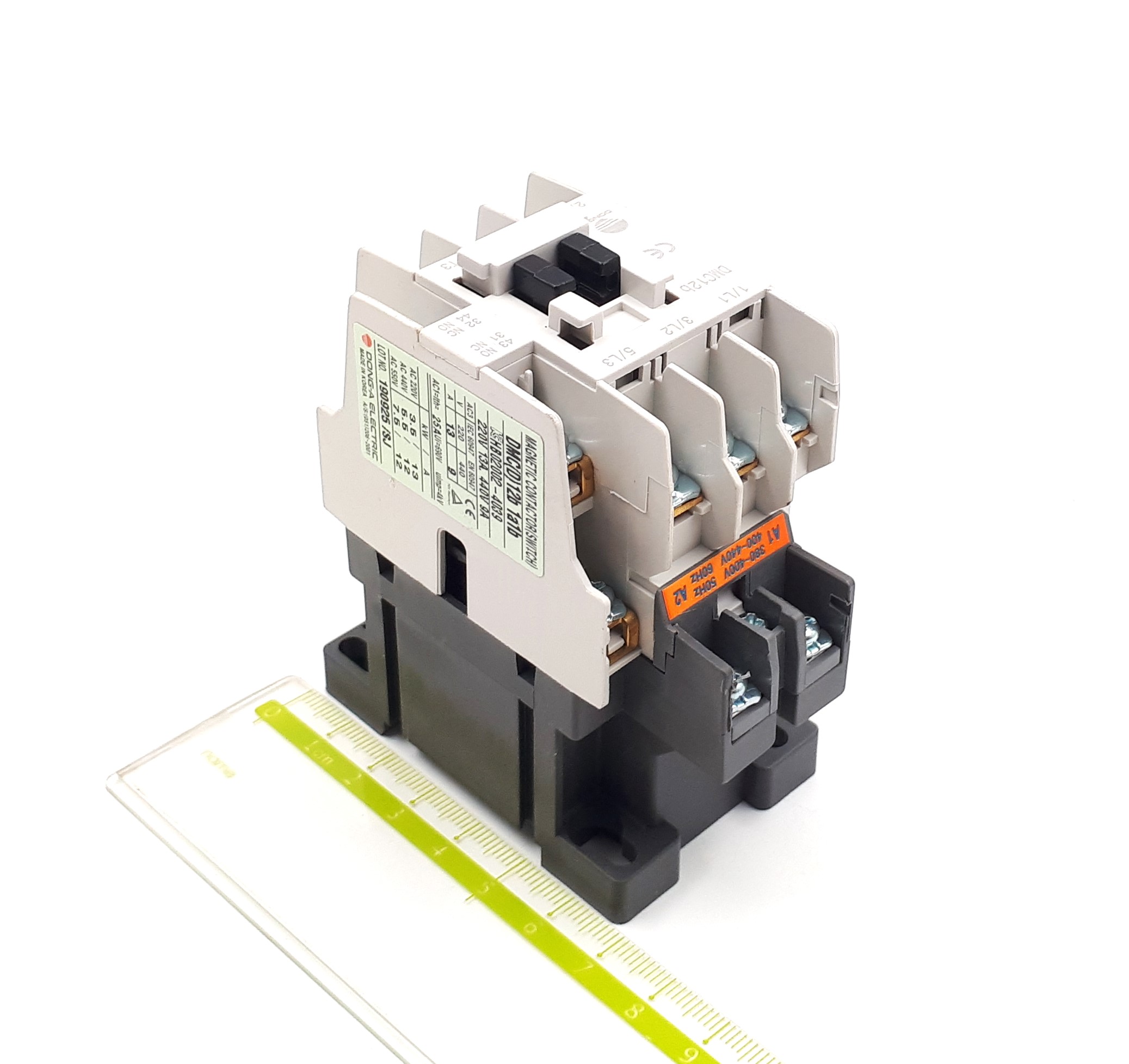 DMC12b 12A 380-440VAC 5,5kW 380-440V 3P 1NO+1NC Dong-A контактор