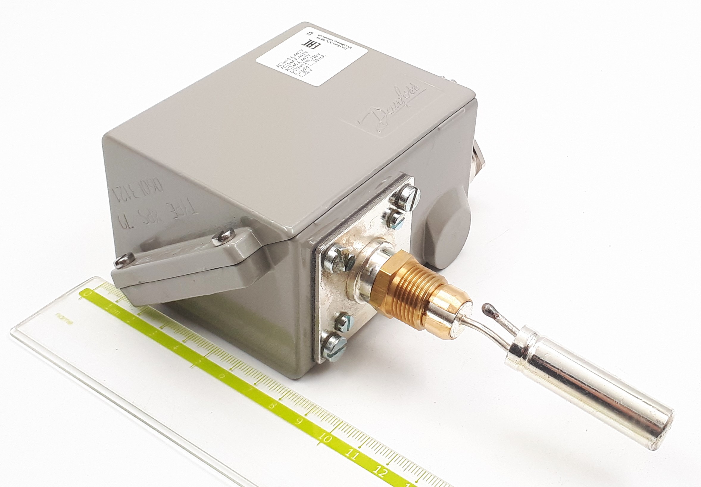 KPS79 060L312166 50-100°С diff.4-16°С M18x1,5R Danfoss датчик реле температуры