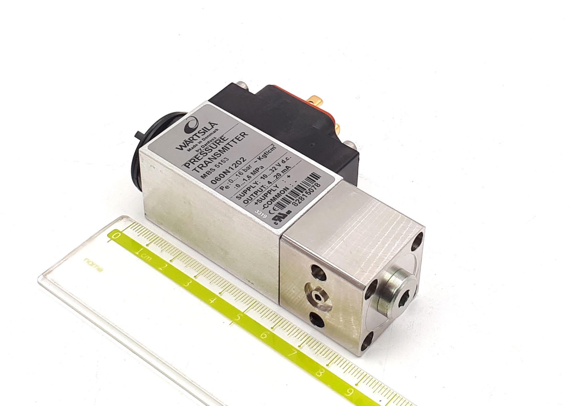 MBS5153 060N1200 0-6bar 4-20mA 10-32VDC G1/4Rc Danfoss преобразователь давления 