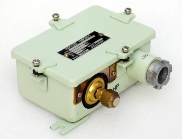 FNS-C106WKQ 5-40bar Saginomiya датчик реле давления