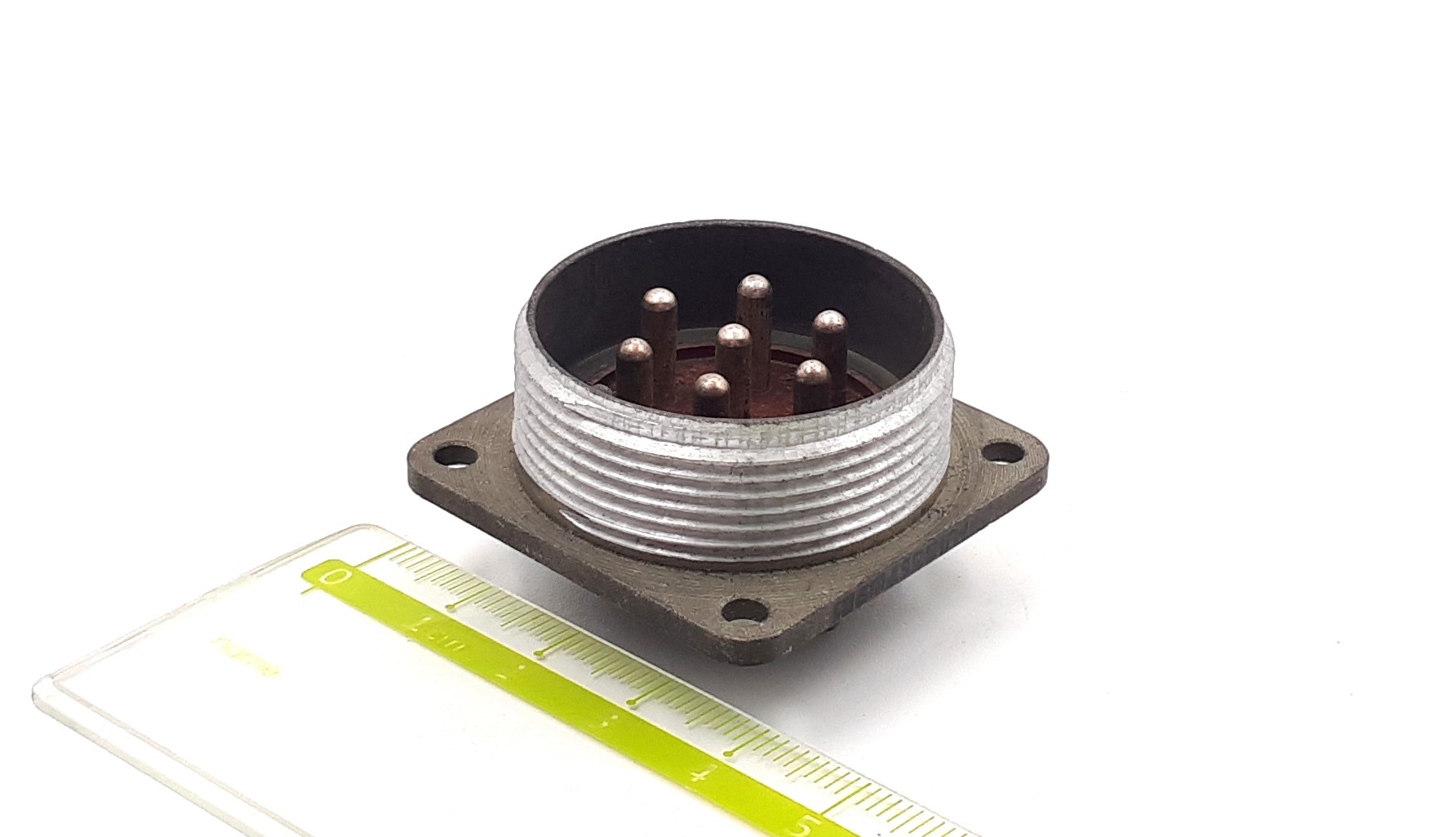 2РМД33Б7Ш9В1 вилка соединителя пылебрызгозащищенная