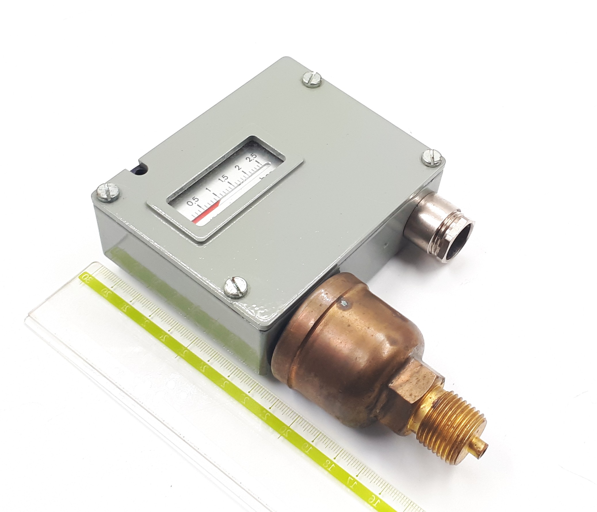 900.2675.902 0,2-2,5bar G1/2R Trafag датчик реле давления