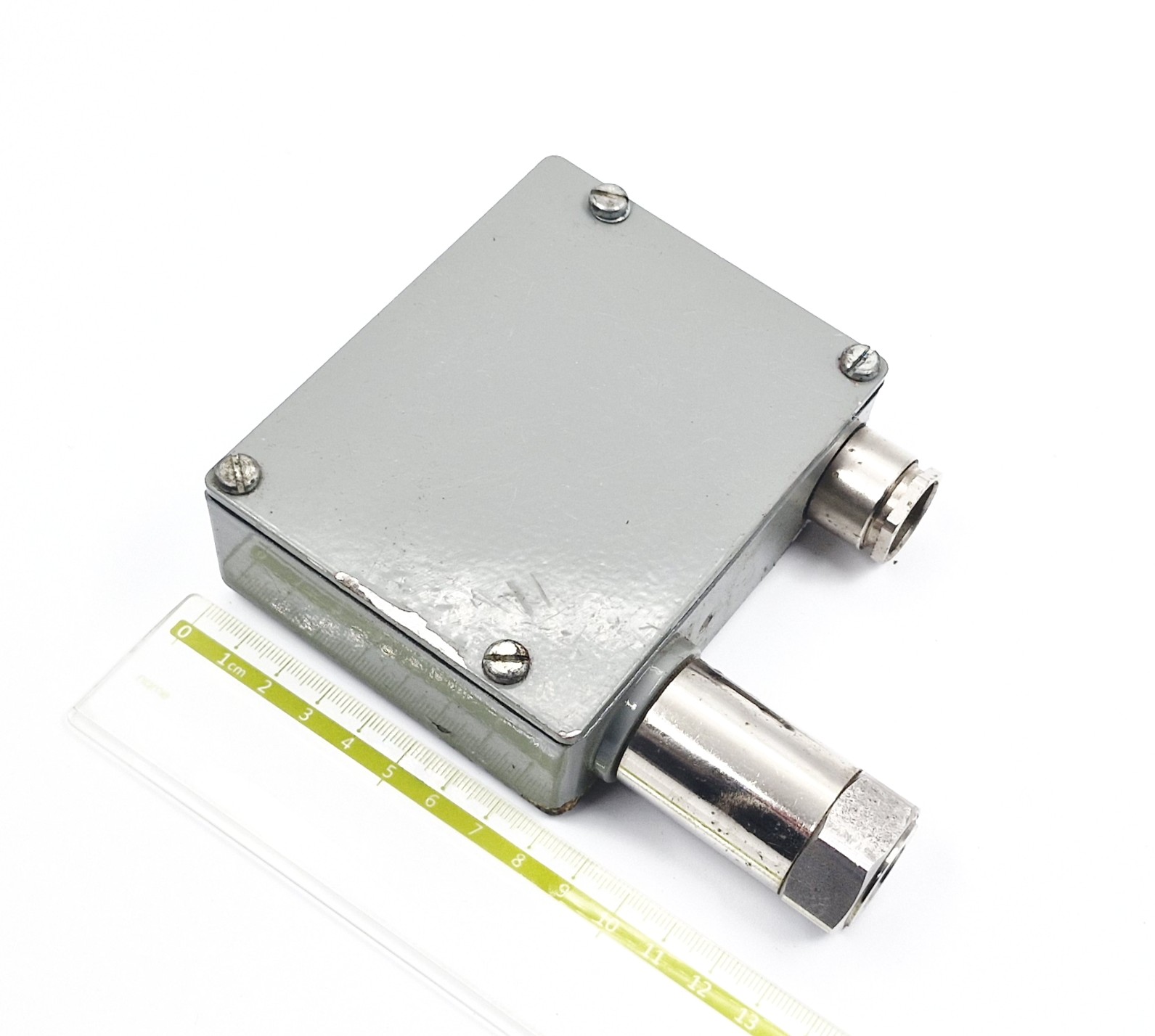 8202.79.2210 0-16bar 4-20mA G1/4RcTrafag датчик реле давления