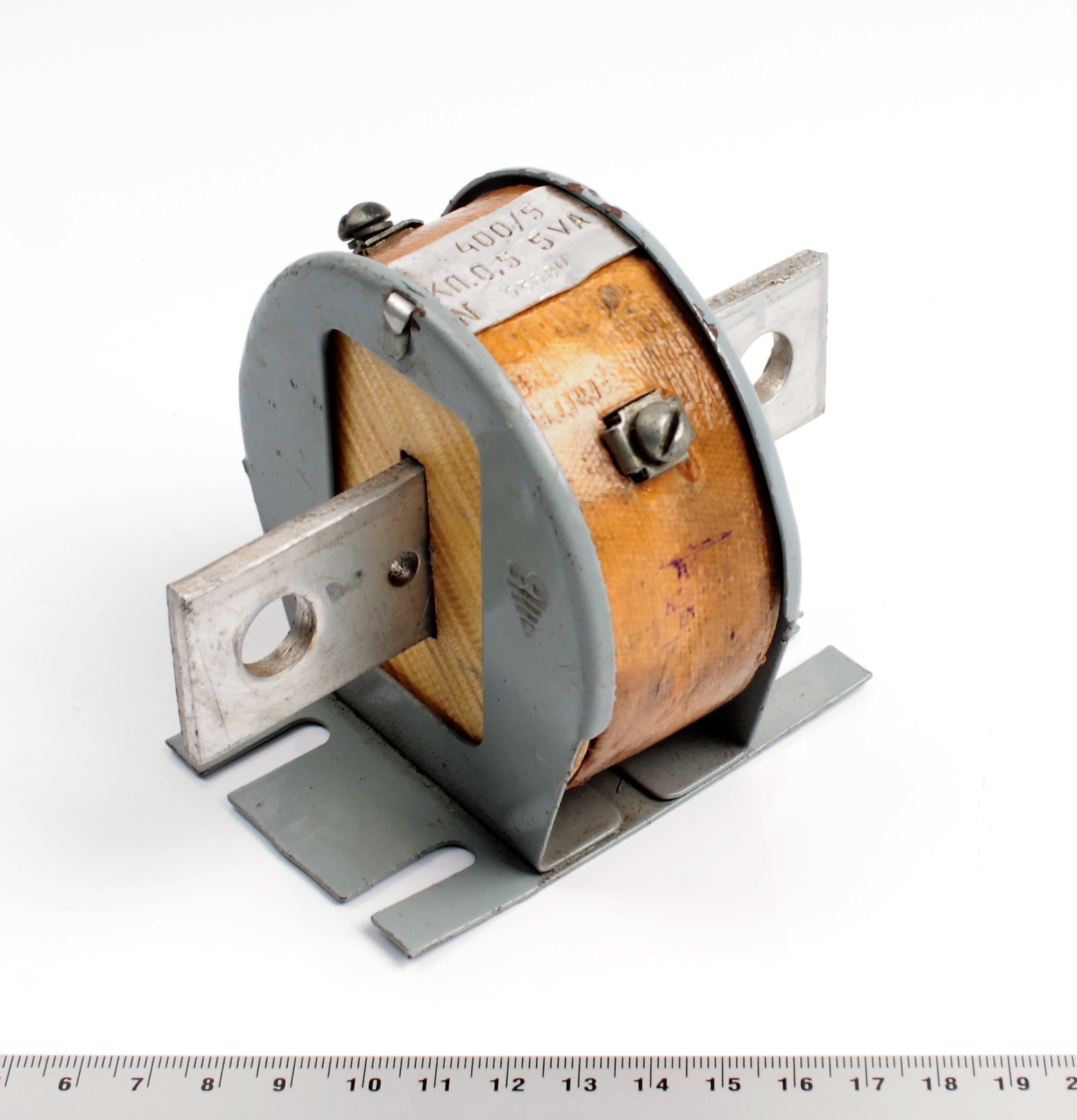 Т-0,66 У3 500/5А 0,66kV трансформатор тока