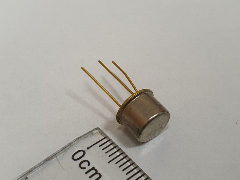 BC211 транзистор
