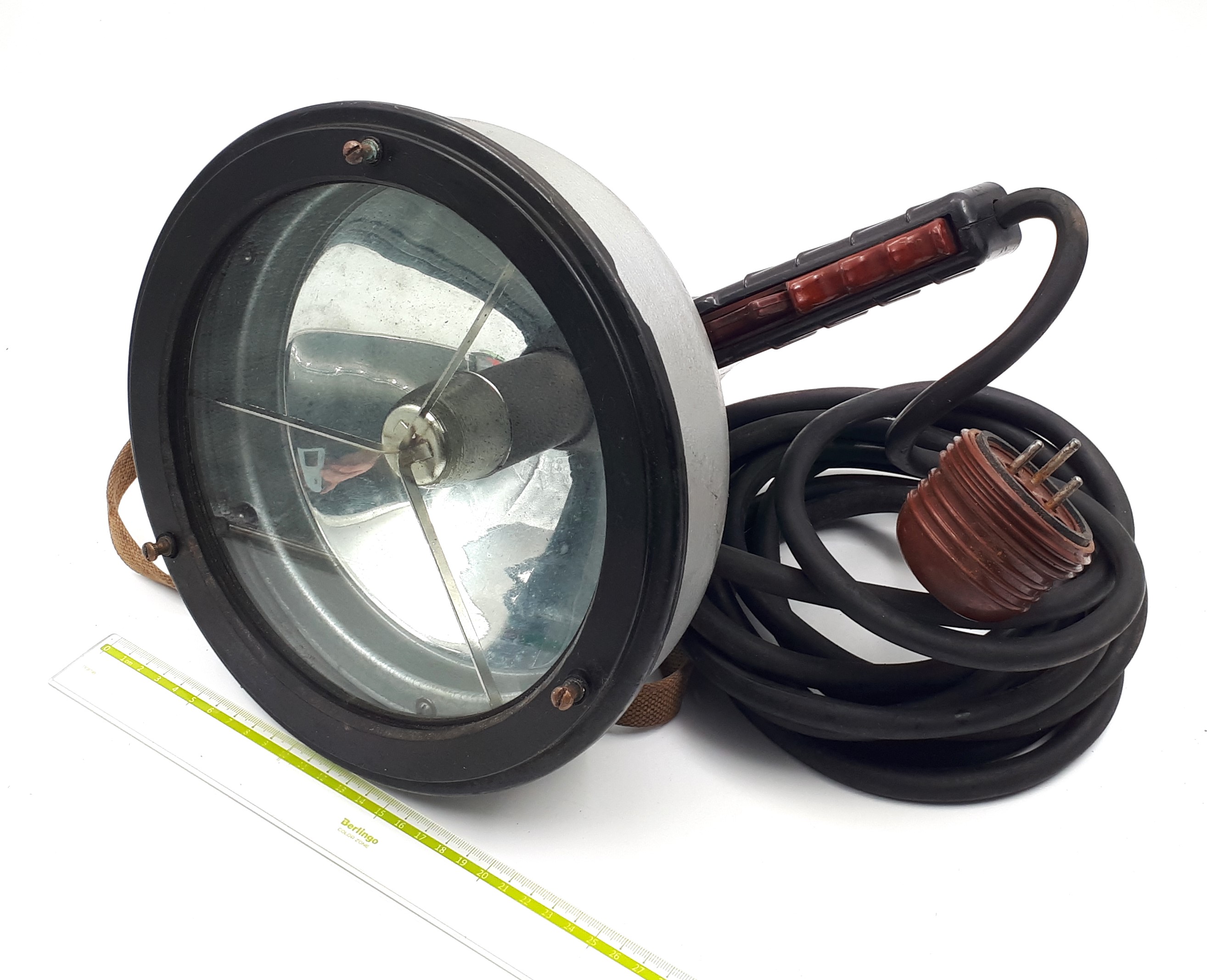 906А (БАП) светильник под лампу накаливания дневной сигнализации переносной