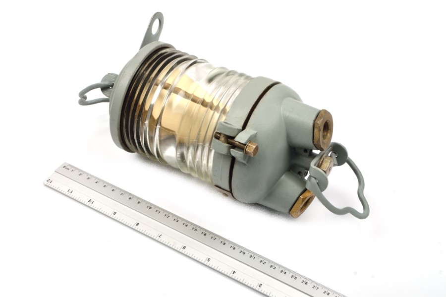 567В/I фонарь сигнально-отличительный круговой подвесной 567В/I фонарь сигнально-отличительный круговой подвесной