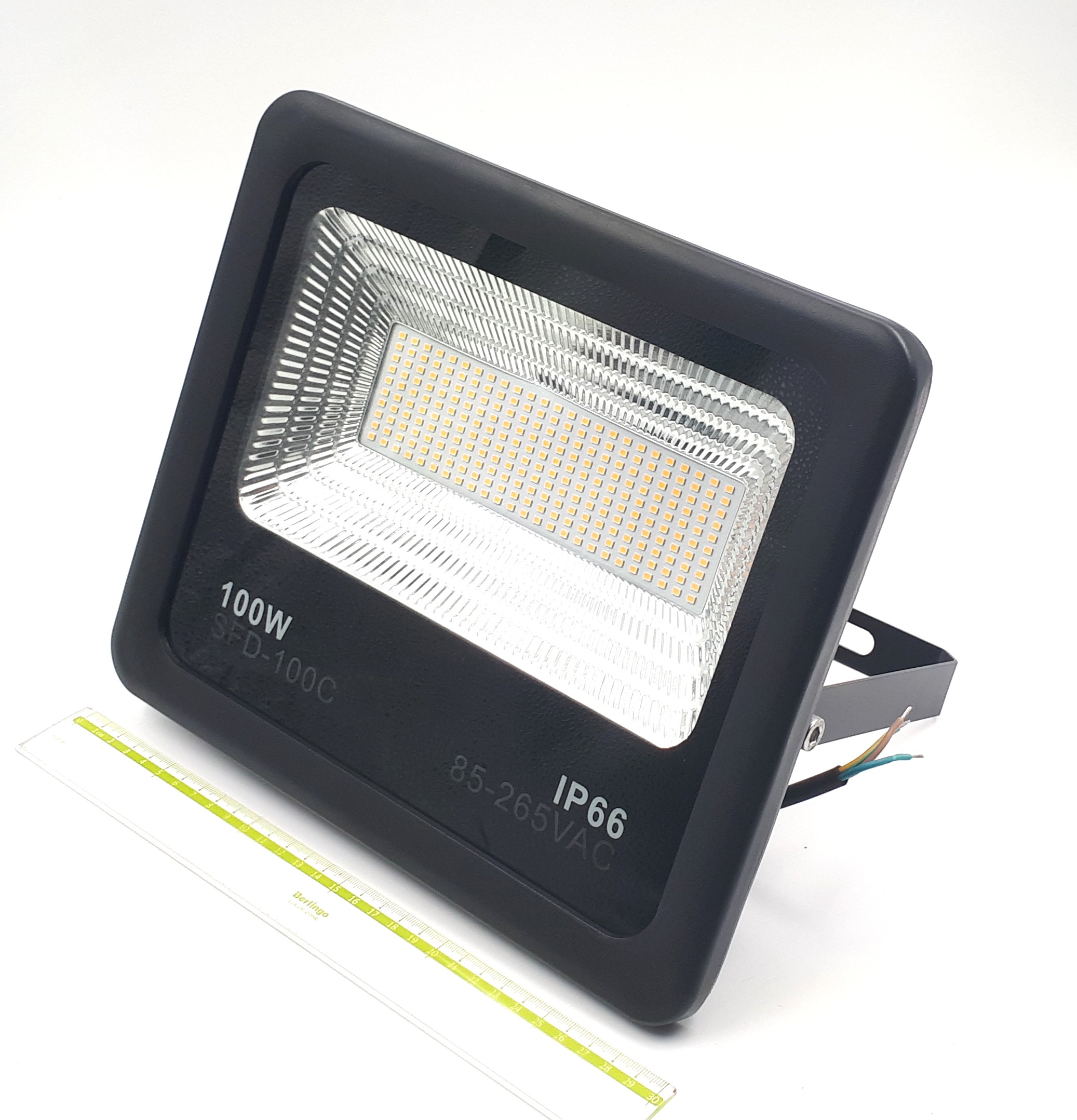 SFD-100C 100W 85-265VAC IP66 АМЭО прожектор светодиодный