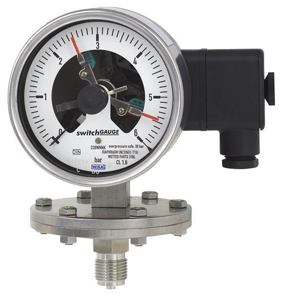 82.1 0-4kp/cm2 380VAC 30W G1/2R Wika манометр электроконтактный