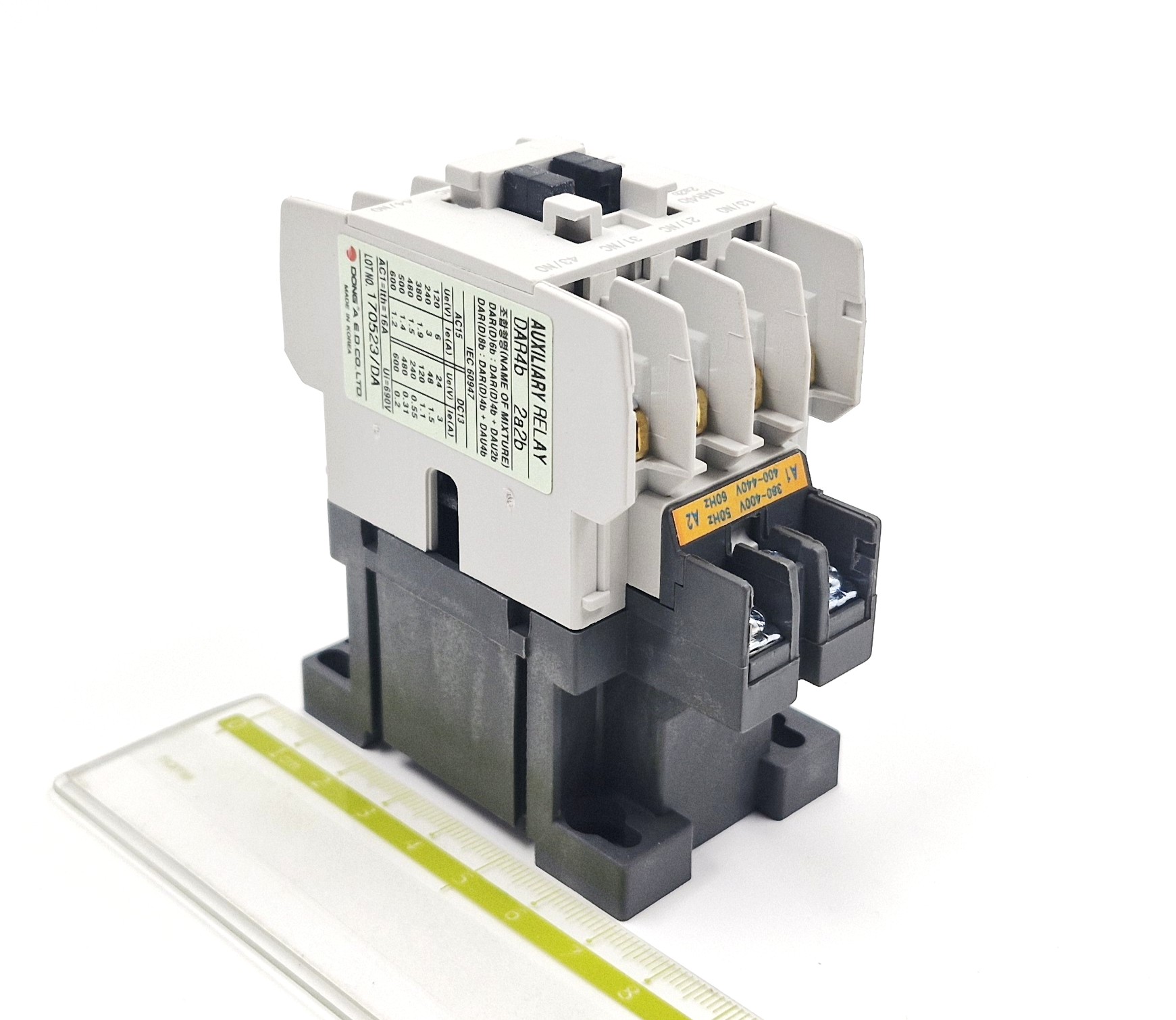 DAR4b 16A 380-440VAC 50/60Hz 2NO+2NC Dong-A контактор