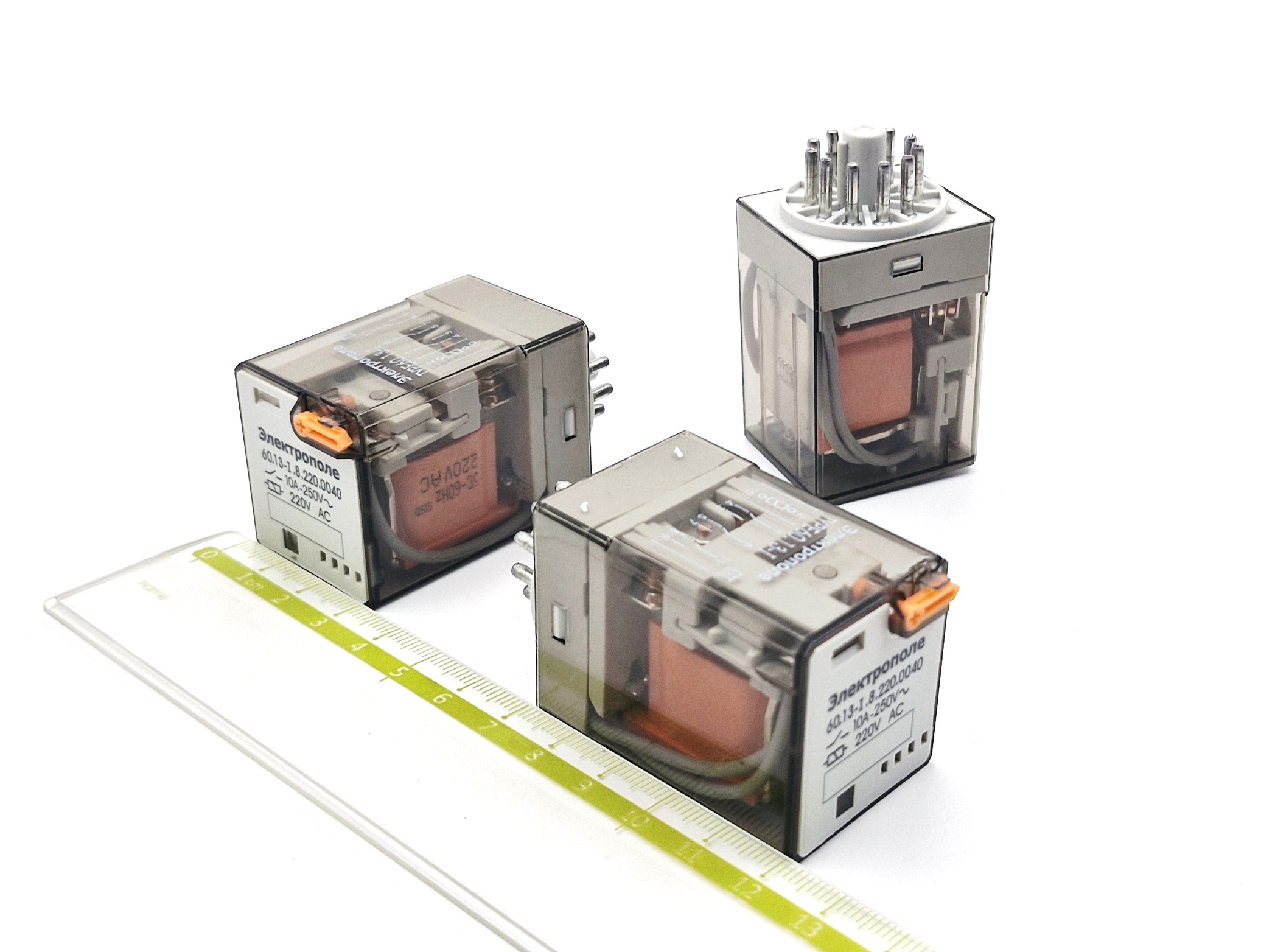 60.13-I.8.220.0040 10A 220VAC 50/60Hz 3NO+3NC 3PDT реле промежуточное 