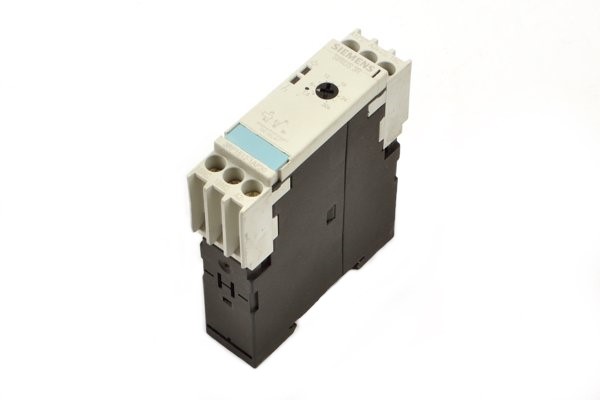3RP1512-1AP30 Siemens реле времени