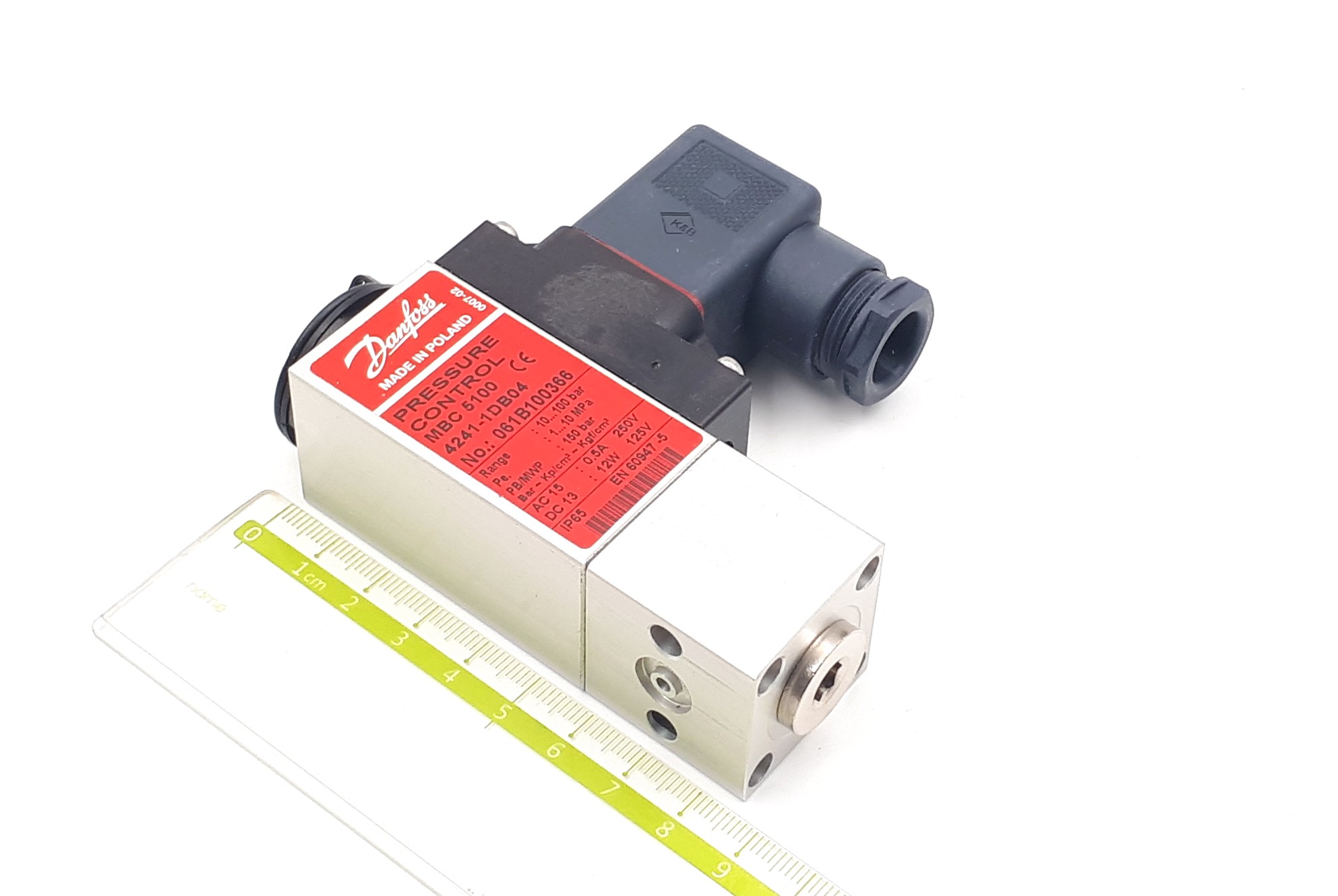 MBC5100-4241-1DB04 061B100366 10-100bar G1/4Rc Danfoss реле давления