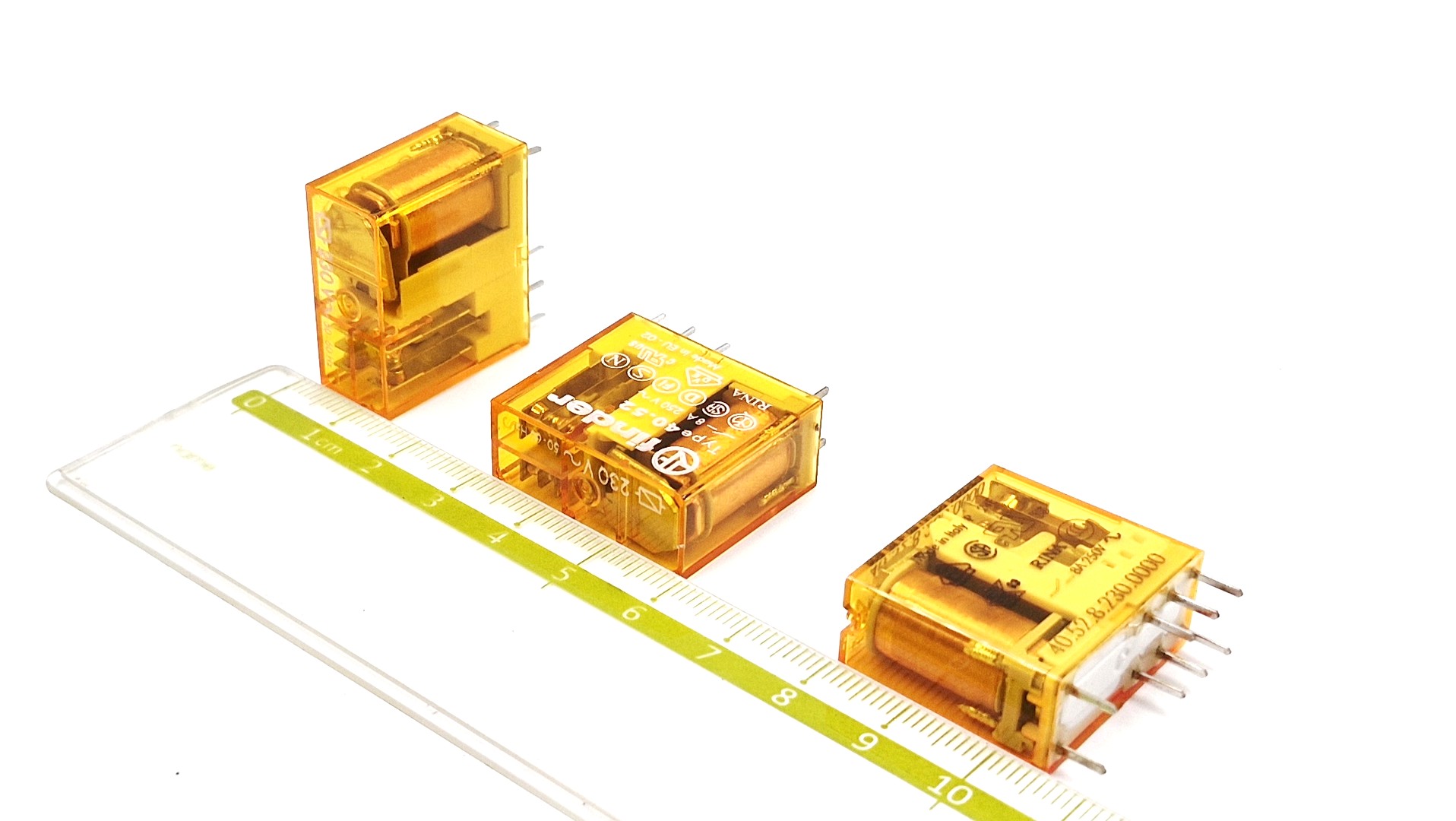 40.52.8.230.0000 220VAC 8A 250V 2NO+2NC Finder реле промежуточное