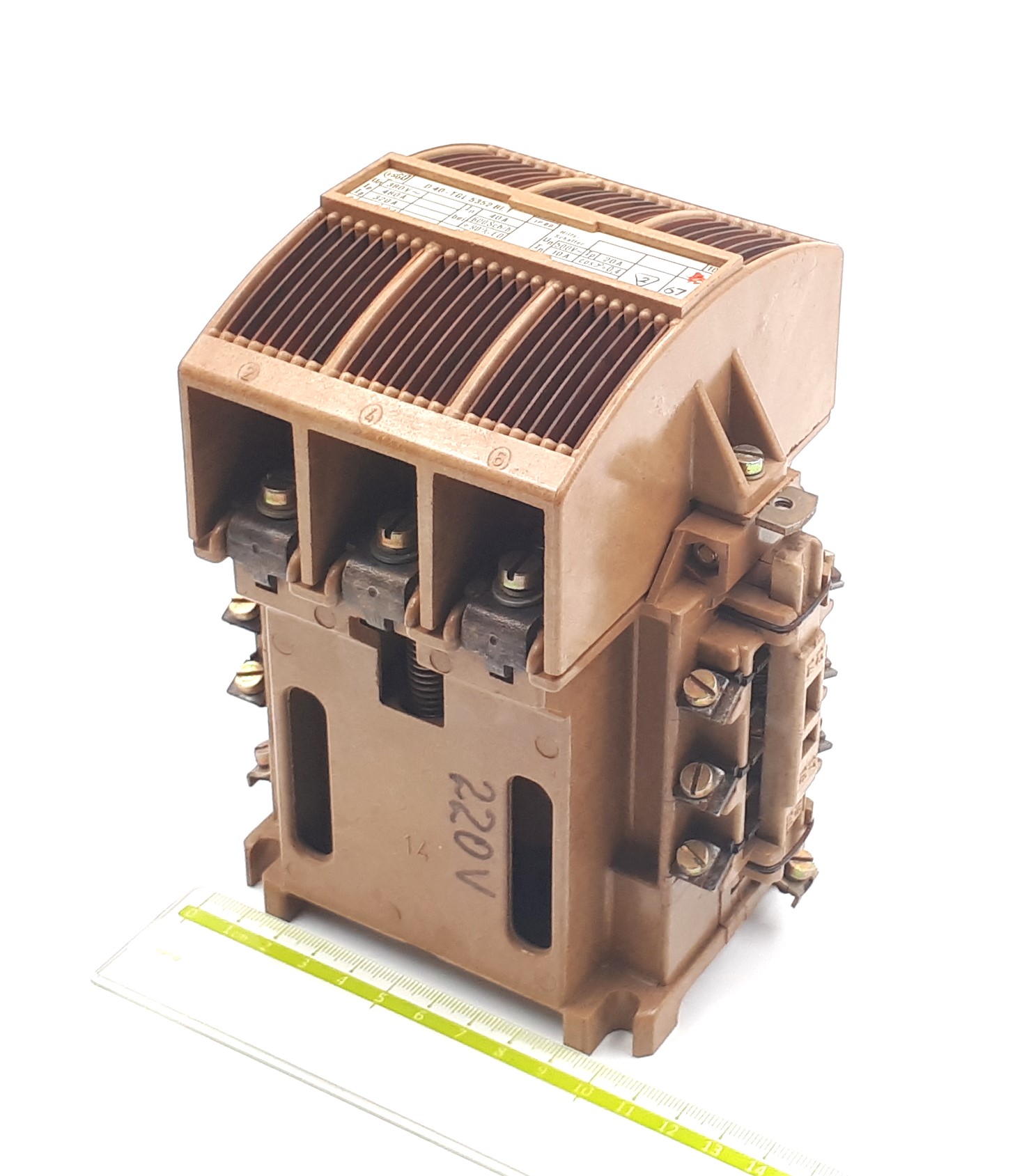 D40-TGL200-3521BI.1 40A 220VAC 3P контактор 