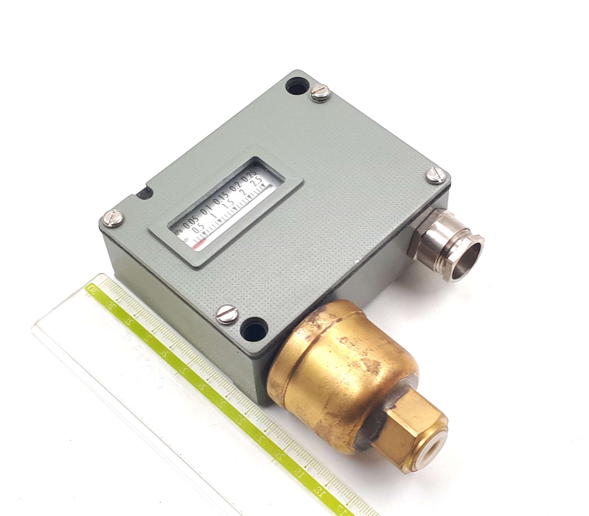 900.2675.901 0,2-2,5bar G1/4Rc Trafag датчик реле давления