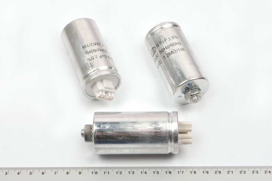 CBB60 9,5mF 450V 50/60Hz 1,2mOm/1W CQC конденсатор электролитический (пусковой)