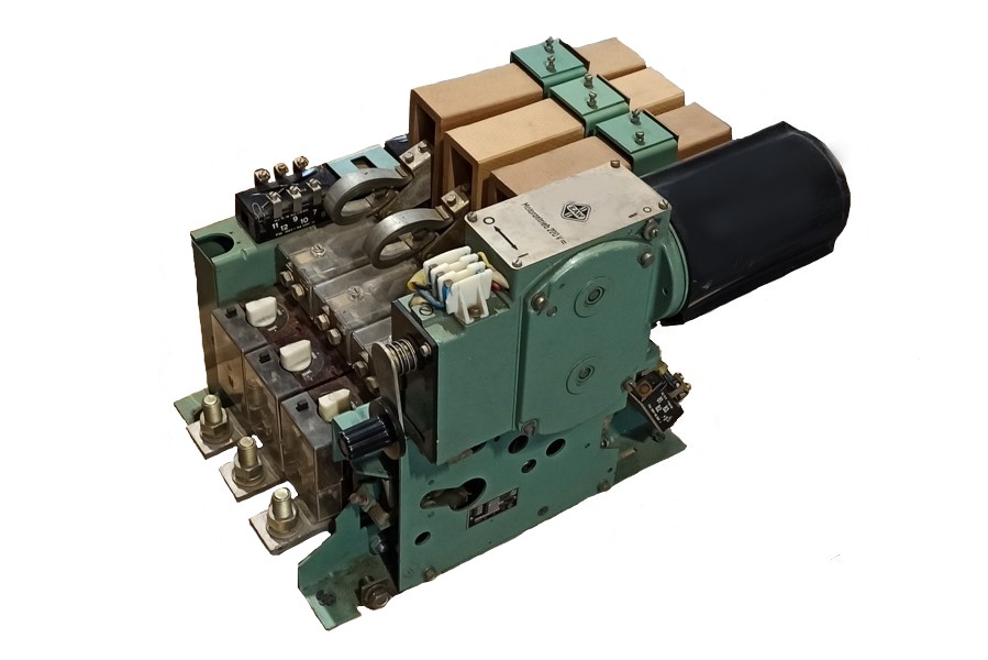 EL630 TGL12464 630A 3P 660V 50Hz EAW DDR 220V выключатель автоматический