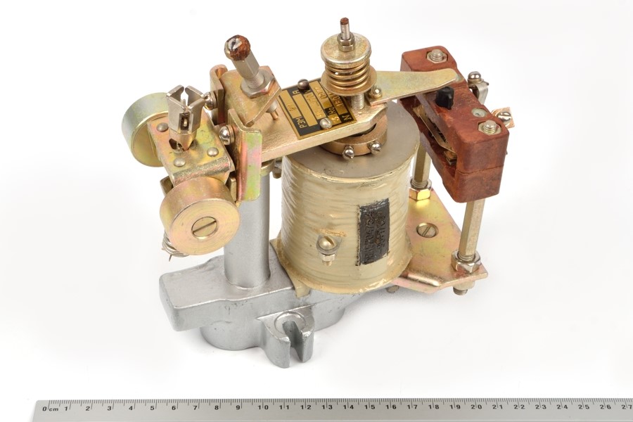 РЭМ-211 95-170VDC реле времени 