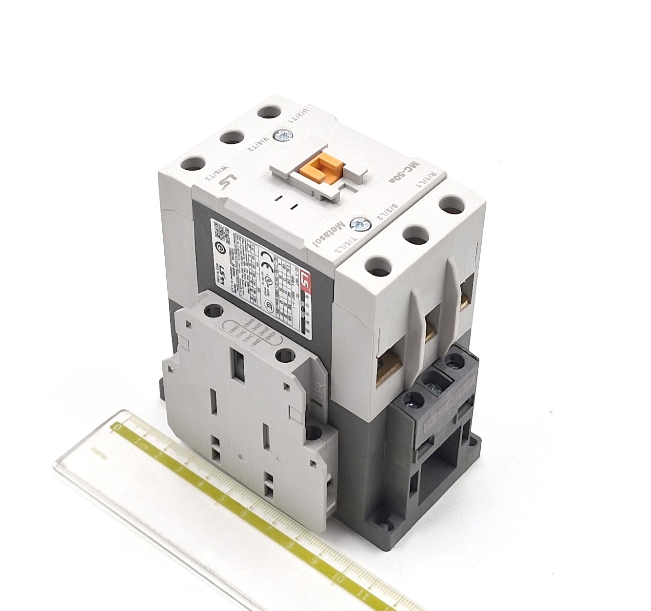 MC-50a 50A 440VAC 22kW 440V 3P 1NO+1NC Metasol LS контактор