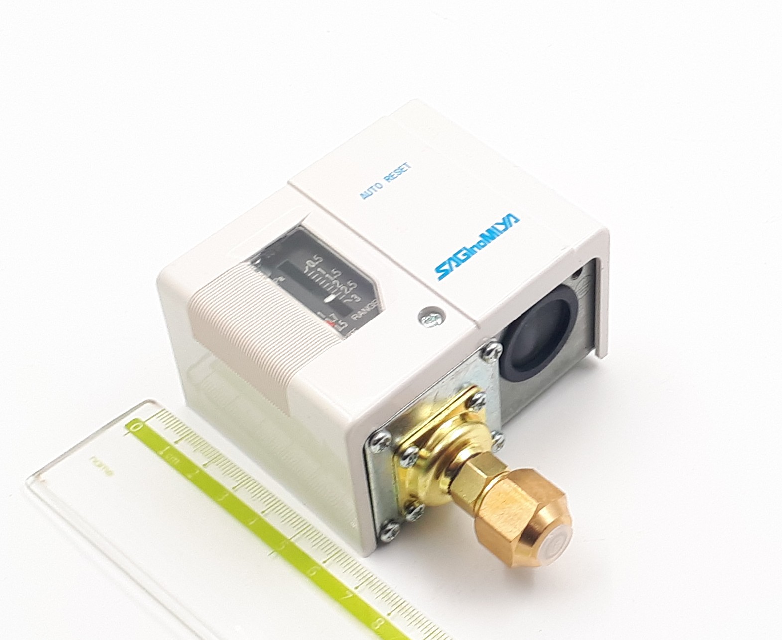 SNS-C130 5-30kgf/cm2 (0,5-3MPa) G1/4R Saginomiya датчик реле давления