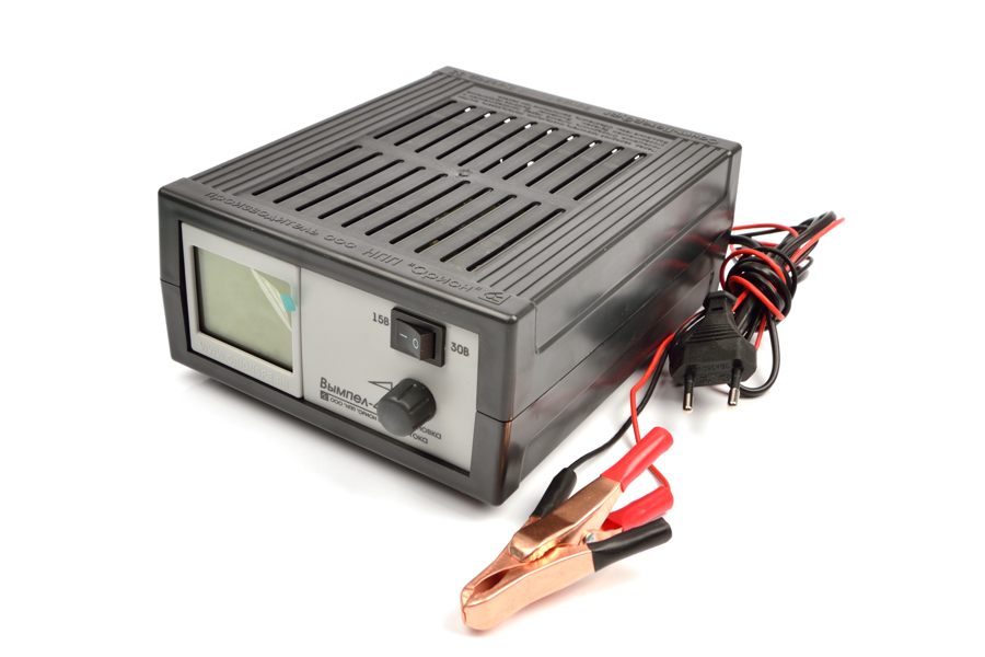 Вымпел-40 12/24V 20A устройство зарядное предпусковое