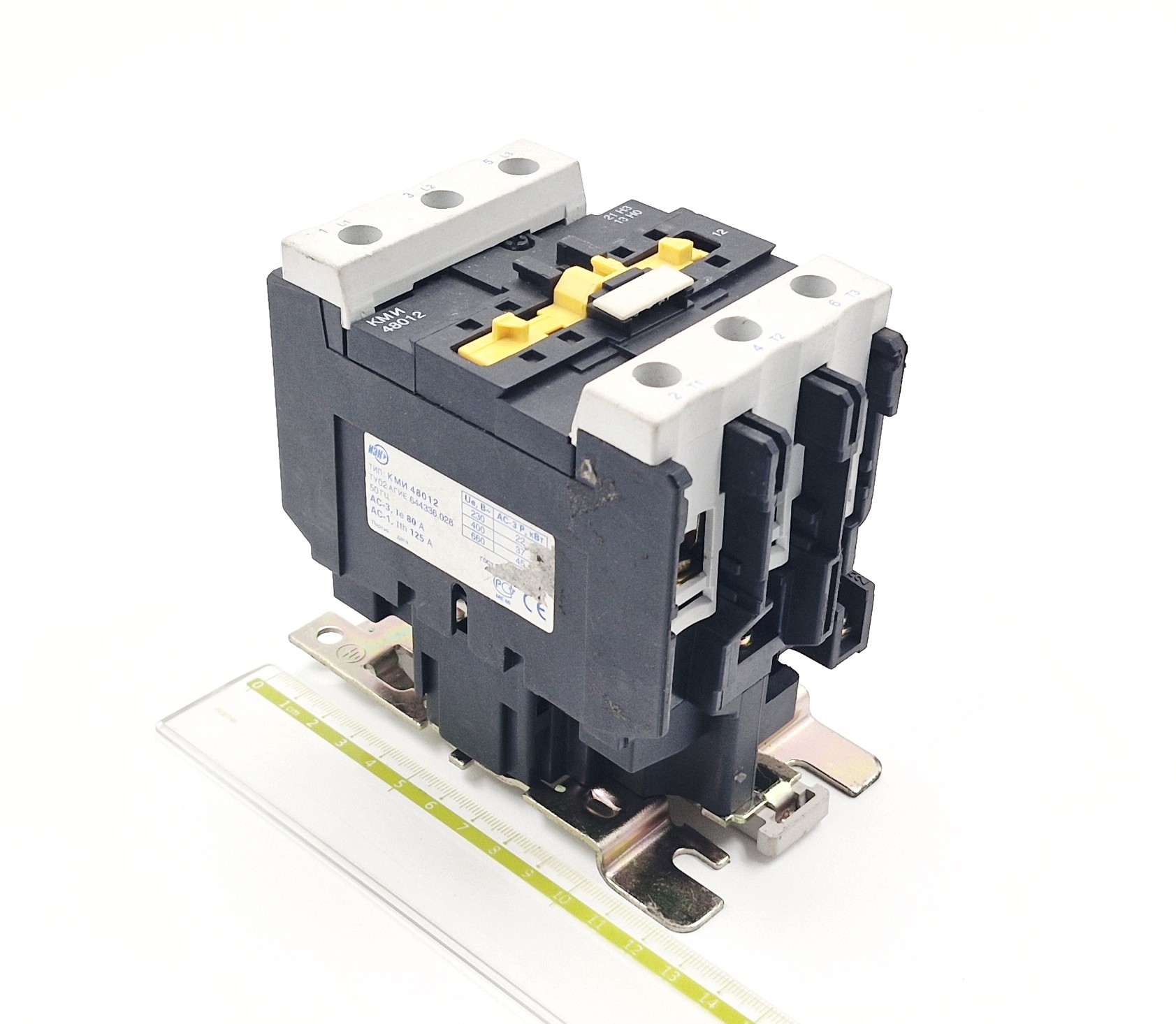КМИ-48012 125А 37kW 380VAC 50/60Hz 3P AC контактор 