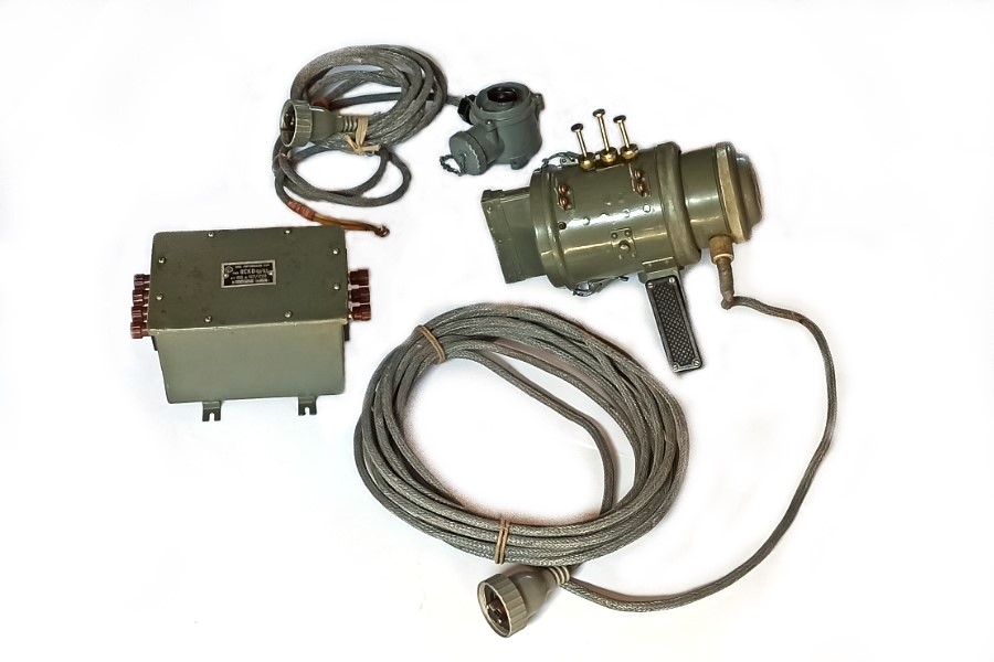 МСНП-125-1 24V прожектор судовой светосигнальный под лампу накаливания