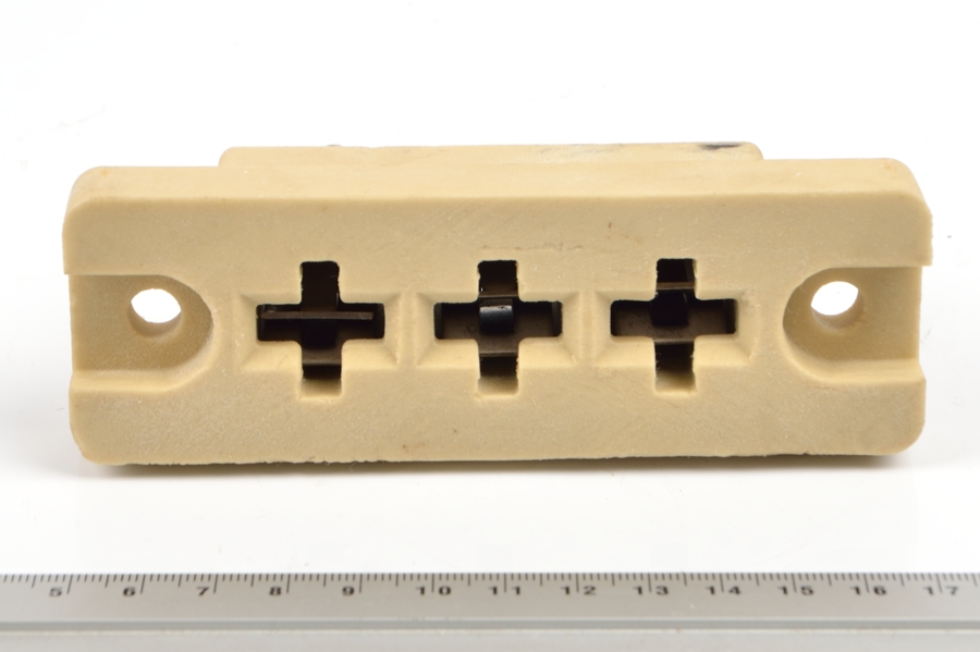 647-52.3196 колодка контактная камбузной плиты ПКЭ-25/50/200/300 