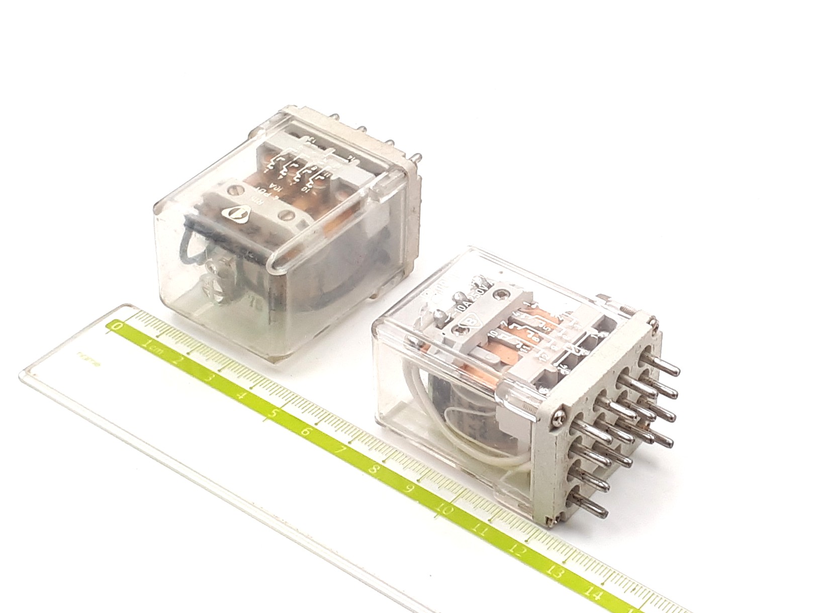 R15-1510-5423-1024 24VDC 10A 4PDT Relpol реле промежуточное