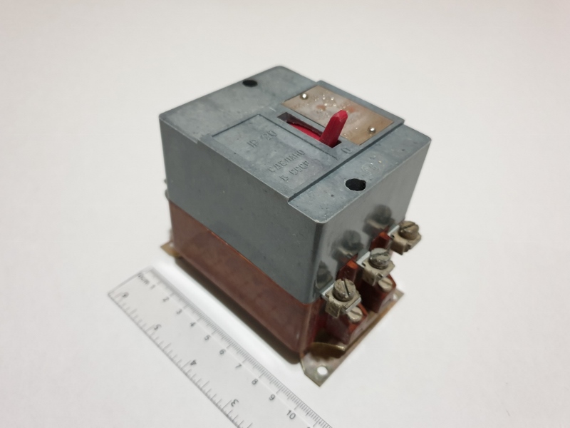 АК25-311-00 ОМ5 25A 5Iн 3P AC выключатель автоматический 